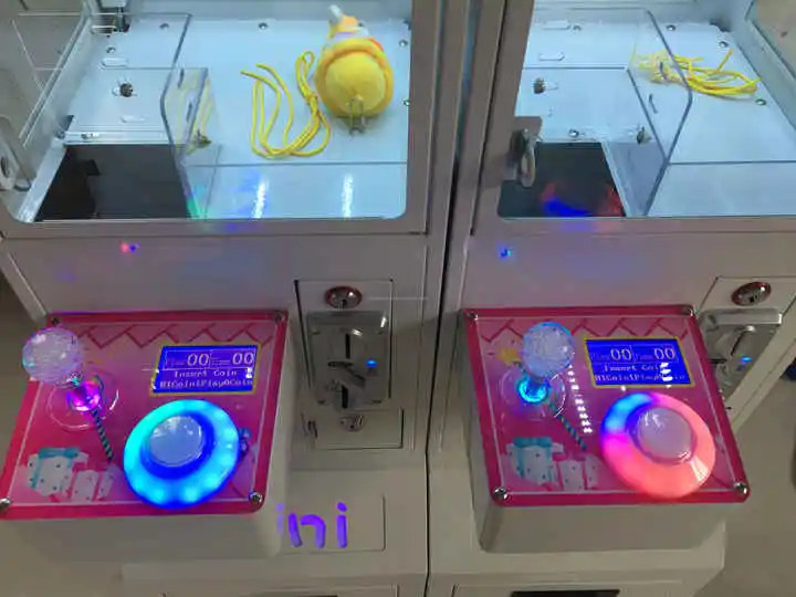 Mini Coin-Operated Mega Small  – Arcade Toy Claw Vending Machine Bewertung und Preis